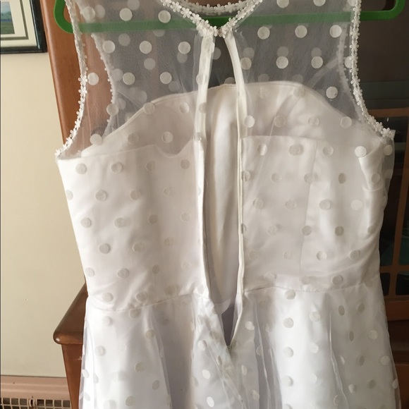 Adorable pinup/rockabilly wedding dress - Picture 4 of 4